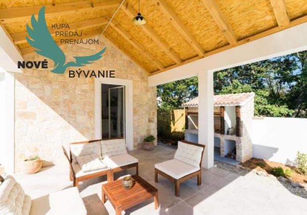 Luxusná novostavba vila s bazénom blízko mora v Chorvátsku v Zatone