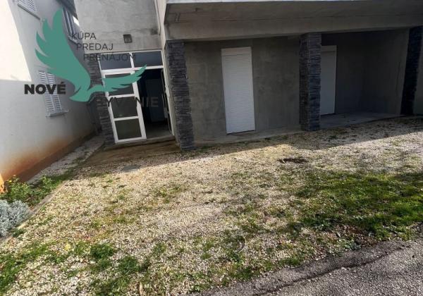 Dom 2x apartmán blízko mora v Chorvátsku na ostrove Vir