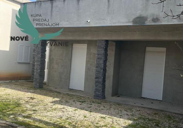 Dom 2x apartmán blízko mora v Chorvátsku na ostrove Vir