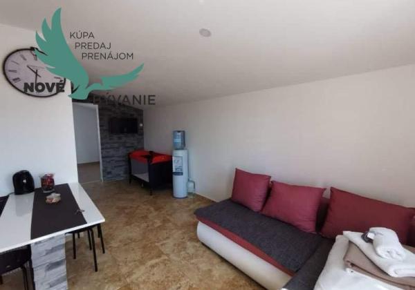 Dom 3x apartmán blízko mora v Chorvátsku, zabehnutý prenájom