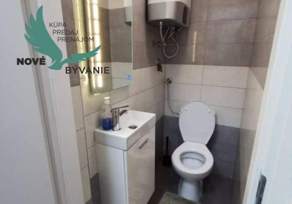 Dom 3x apartmán blízko mora v Chorvátsku, zabehnutý prenájom