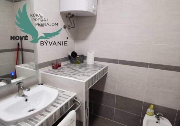 Dom 3x apartmán blízko mora v Chorvátsku, zabehnutý prenájom