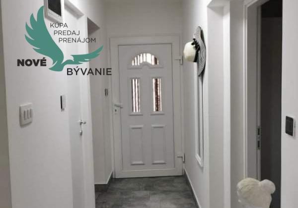 Dom 3x apartmán blízko mora v Chorvátsku, zabehnutý prenájom