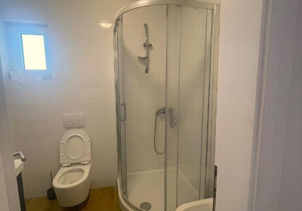 Na predaj vila s bazénom a výhľadom na more v Chorvátsku - Petrčane