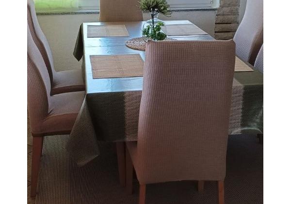 Dom v prvej rade od mora 2x apartmán s výhľadom na more a stavebným pozemkom,Jedinečná ponuka v Chorvátsku