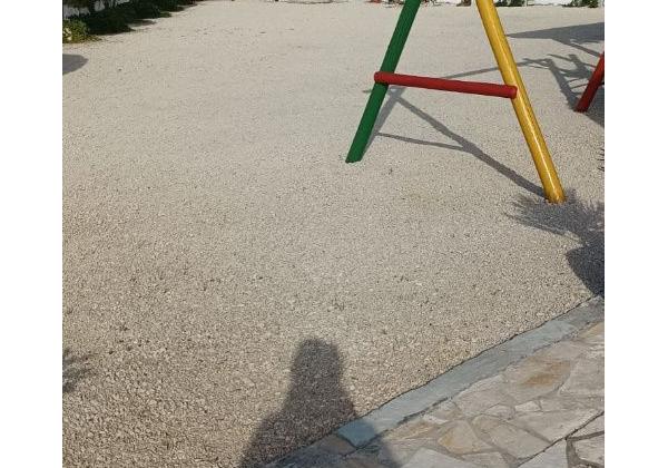 Dom v prvej rade od mora 2x apartmán s výhľadom na more a stavebným pozemkom,Jedinečná ponuka v Chorvátsku