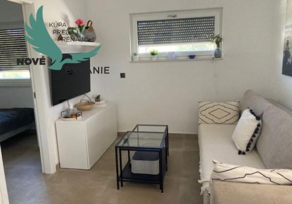 Chorvátsko - Apartmán so strešnou terasou