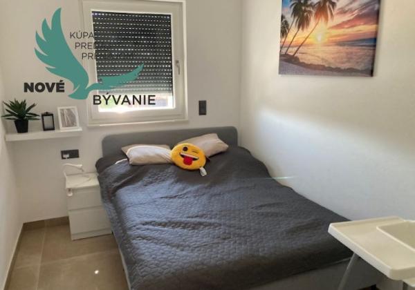 Chorvátsko - Apartmán so strešnou terasou