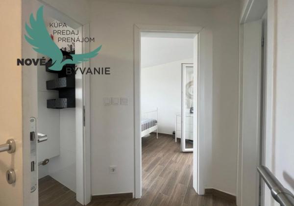 Chorvátsko - Na predaj novostavba s bazénom a výhľadom na more