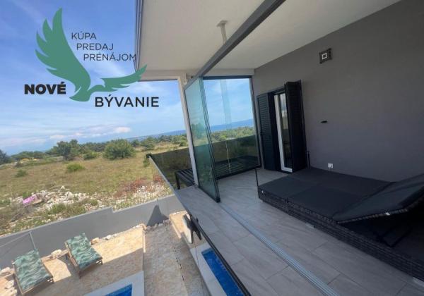 Chorvátsko - Na predaj novostavba s bazénom a výhľadom na more