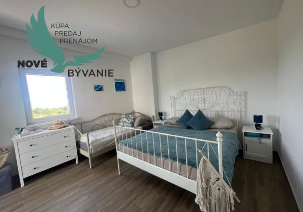 Chorvátsko - Na predaj novostavba s bazénom a výhľadom na more