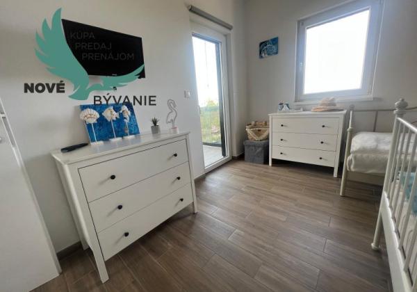 Chorvátsko - Na predaj novostavba s bazénom a výhľadom na more