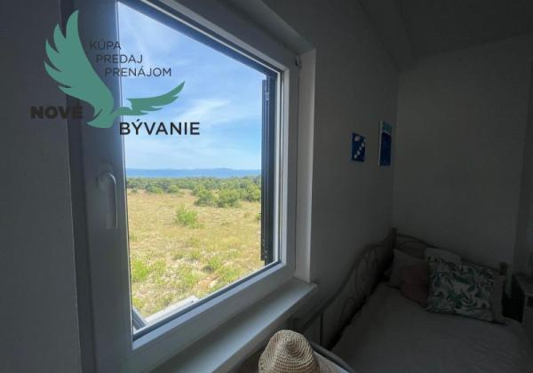 Chorvátsko - Na predaj novostavba s bazénom a výhľadom na more