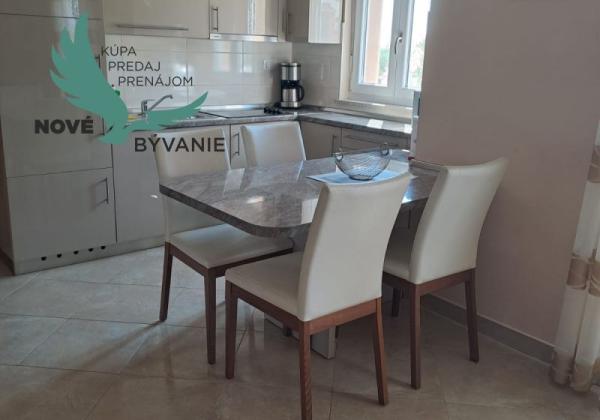 Apartmán s výhľadom na more a záhradou , Chorvatsko -Nin -Zaton