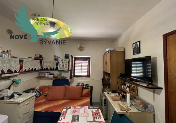 Dom 2x apartmán s výhľadom na more na ostrove Vir v Chorvátsku