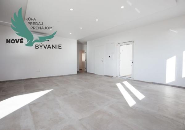 Luxusný apartmán s výhľadom na more len 30m od mora so 4x spálňou v Chorvátsku