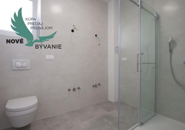 Luxusný apartmán s výhľadom na more len 30m od mora so 4x spálňou v Chorvátsku