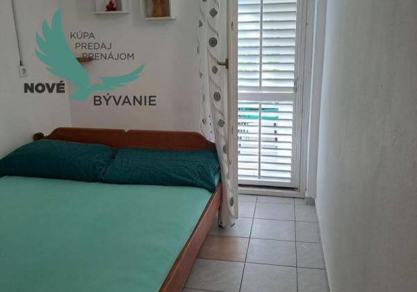 Apartmán len 80m od mora v Chorvátsku vhodný ako investícia