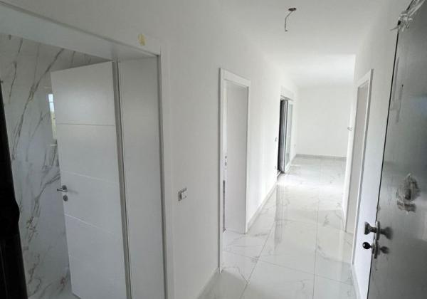 Novostavba apartmánu so strešnou terasou s nerušeným výhľadom na more len 150m od mora v Chorvátsku - Privlaka