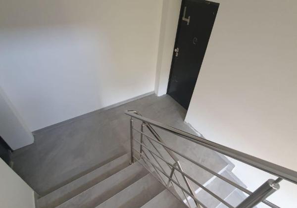 Novostavba apartmánu so strešnou terasou s nerušeným výhľadom na more len 150m od mora v Chorvátsku - Privlaka