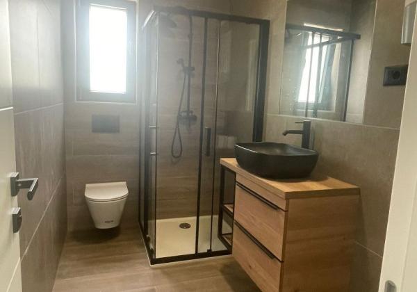 Luxusná novostavba len 70m od mora s výhľadom na more v Chorvátsku v Privlake