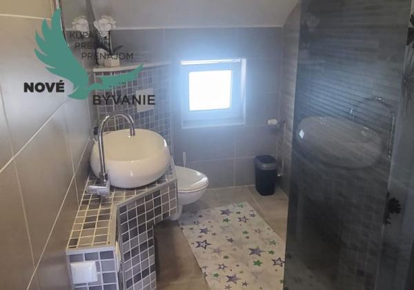 Predaj dva apartmány len 200m od mora s výhľadom na more, Chorvátsko