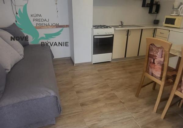 Predaj dva apartmány len 200m od mora s výhľadom na more, Chorvátsko