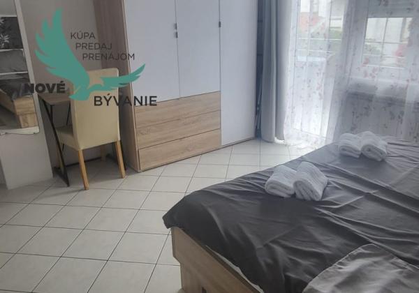 Predaj dva apartmány len 200m od mora s výhľadom na more, Chorvátsko