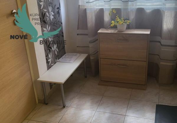 Predaj dva apartmány len 200m od mora s výhľadom na more, Chorvátsko