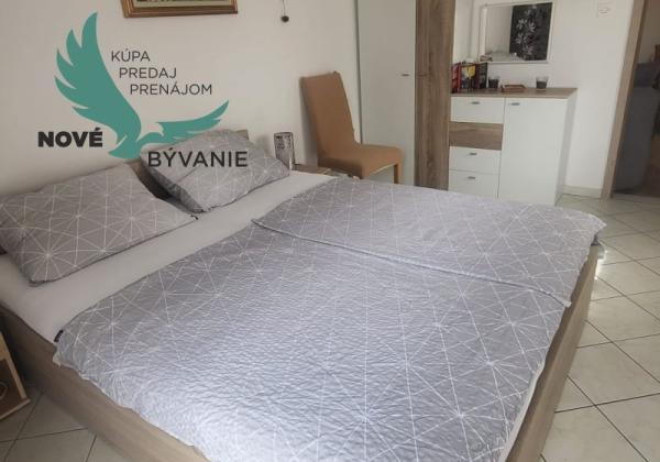 Predaj dva apartmány len 200m od mora s výhľadom na more, Chorvátsko