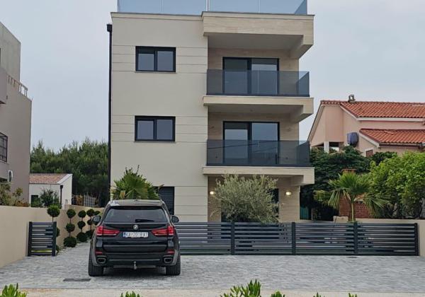 Chorvátsko Novostavba blízko mora s výhľadom na more