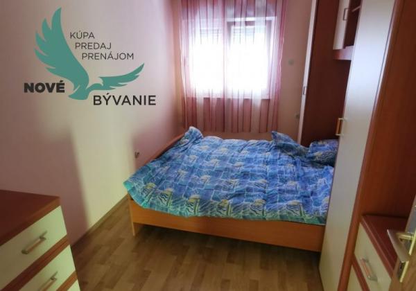 Dom 2x apartmán blízko mora v Chorvátsku na ostrove Vir
