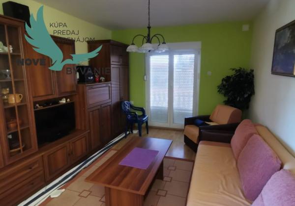 Dom 2x apartmán blízko mora v Chorvátsku na ostrove Vir