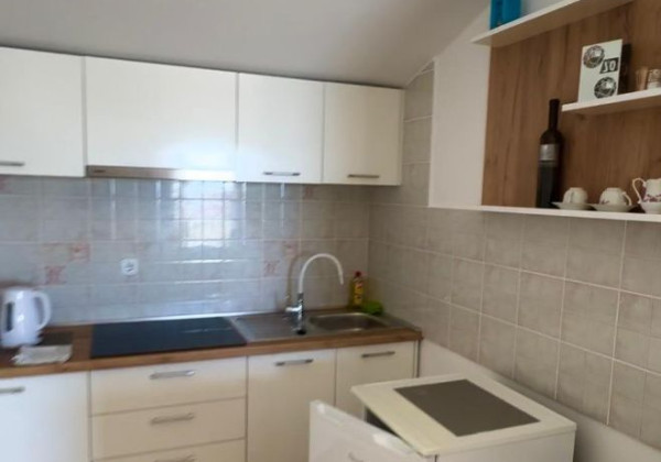 Chorvátsko - Exkluzívne dom 2x apartmán, 150m od mora a výhľadom na more
