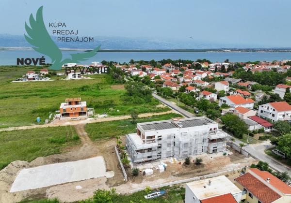 Luxusná novostavba pri nádhernej pieskovej pláži v Chorvátsku - Privlaka