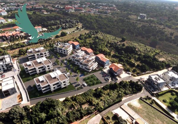 Novostavba apartmánu len 150m od mora s výhľadom na more vo vyhľadávanej lokalite v Chorvátsku v Zatone