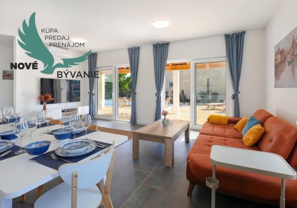 Krásna vila s bazénom na ostrove Pašman v Chorvátsku