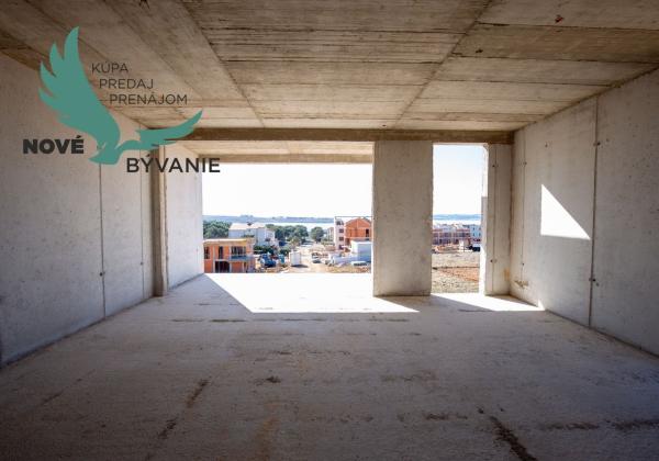 Luxusná novostavba v Chorvátsku na výbornom mieste s výhľadom na more na ostrove Pag- Povljana