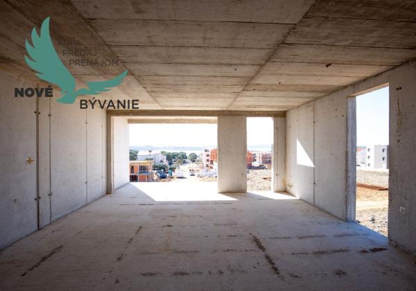 Luxusná novostavba v Chorvátsku na výbornom mieste s výhľadom na more na ostrove Pag- Povljana