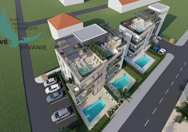 Chorvátsko- Exkluzívna novostavba len 50m od mora - Sukošan