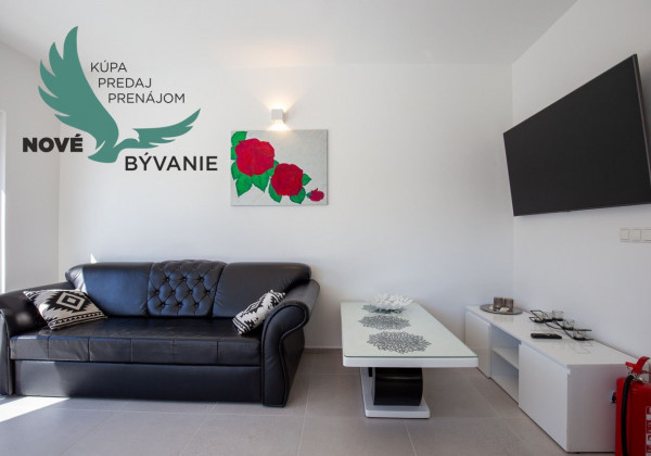 Chorvátsko - Apartmán s bazénom a dvorom na ostrove Vir