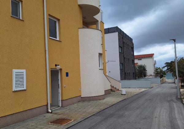Chorvátsko - Apartmán len 80m od mora na ostrove Vir - Prezida