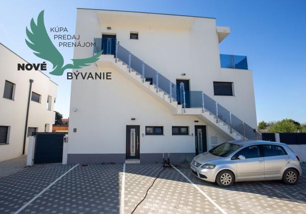 Chorvátsko - Na predaj apartmán 3x spálňa na ostrove Vir