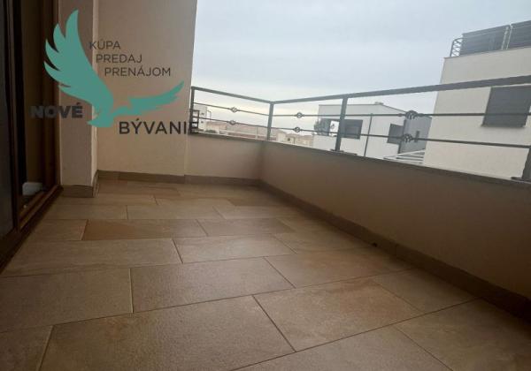 Apartmán 50m od mora s výhľadom na more v Chorvátsku