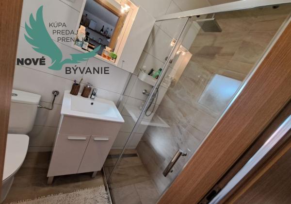 Exkluzívne dom 3x apartmán len 300m od mora v Chorvátsku