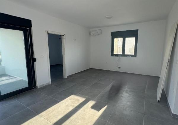 Chorvátsko - Novostavba apartmánu so strešnou terasou za top cenu