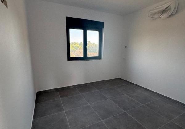 Chorvátsko - Novostavba apartmánu so strešnou terasou za top cenu