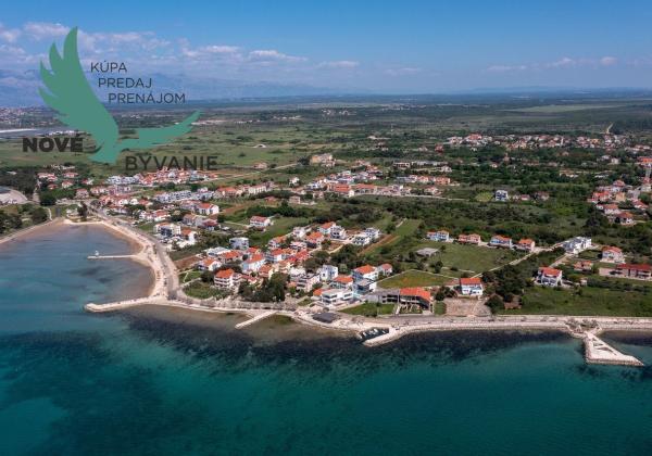 Exkluzívne na predaj vila s bazénom v Chorvátsku na lukratívnom mieste v Zatone