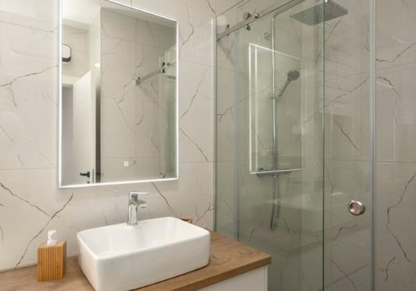 Exkluzívne na predaj vila s bazénom v Chorvátsku na lukratívnom mieste v Zatone