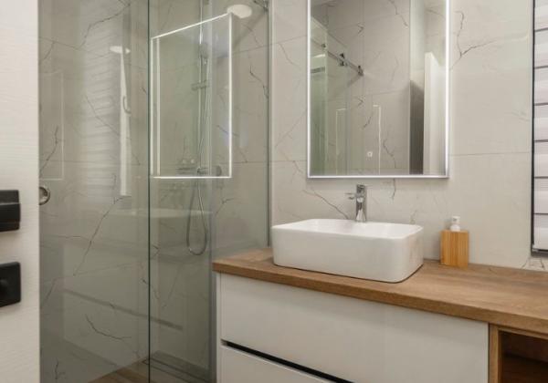 Exkluzívne na predaj vila s bazénom v Chorvátsku na lukratívnom mieste v Zatone